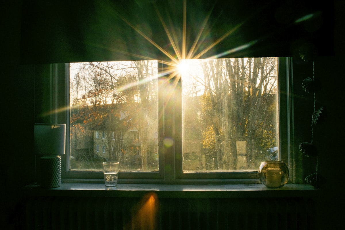 Sleep-themed photo for getting morning light in winter before the sun rises