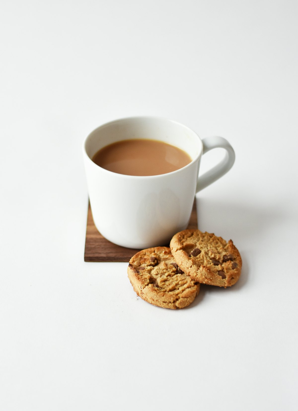 Sleep-themed photo: tea cup — a Sleep, Finally guide to new parents how to quiet a racing mind